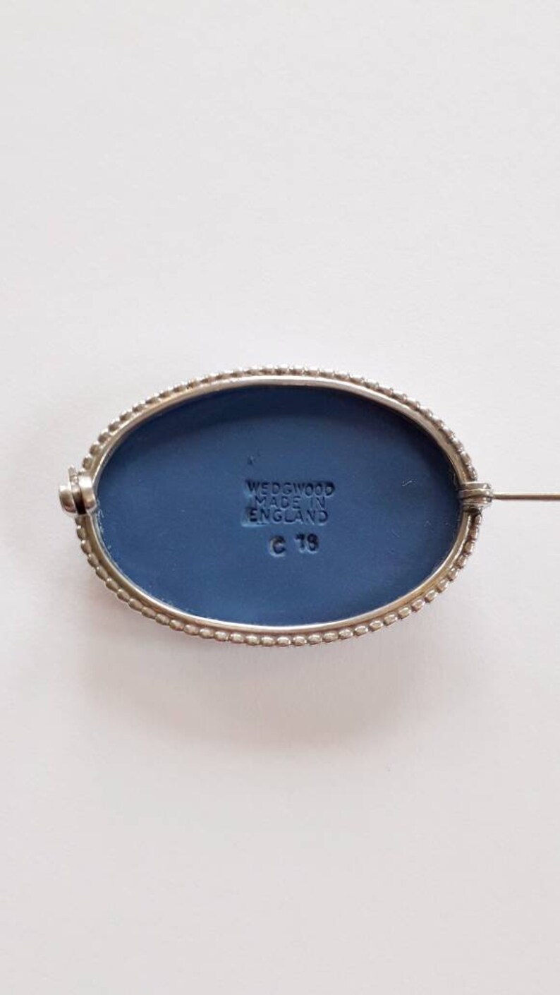 Classical /'Priam Begging Achilles/' Original Box Fully Hallmarked Sterling Silver Wedgwood 1978 Royal Blue Jasperware Cameo Large Brooch