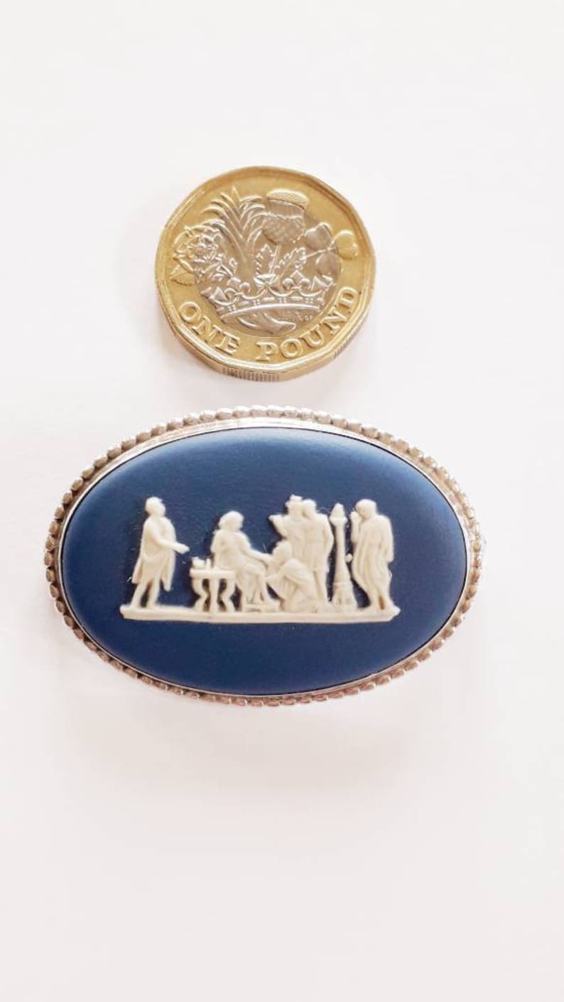 Classical /'Priam Begging Achilles/' Original Box Fully Hallmarked Sterling Silver Wedgwood 1978 Royal Blue Jasperware Cameo Large Brooch