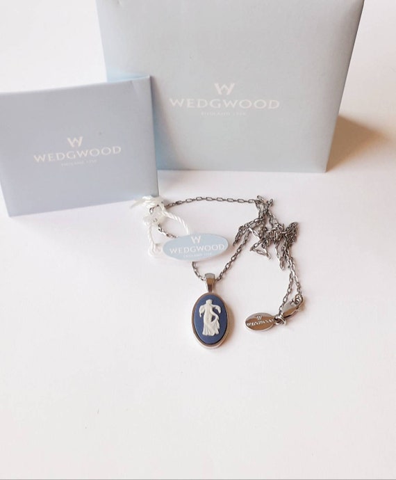 Wedgwood Saxon Blue Jasperware Cameo Pendant Necklace… Gem