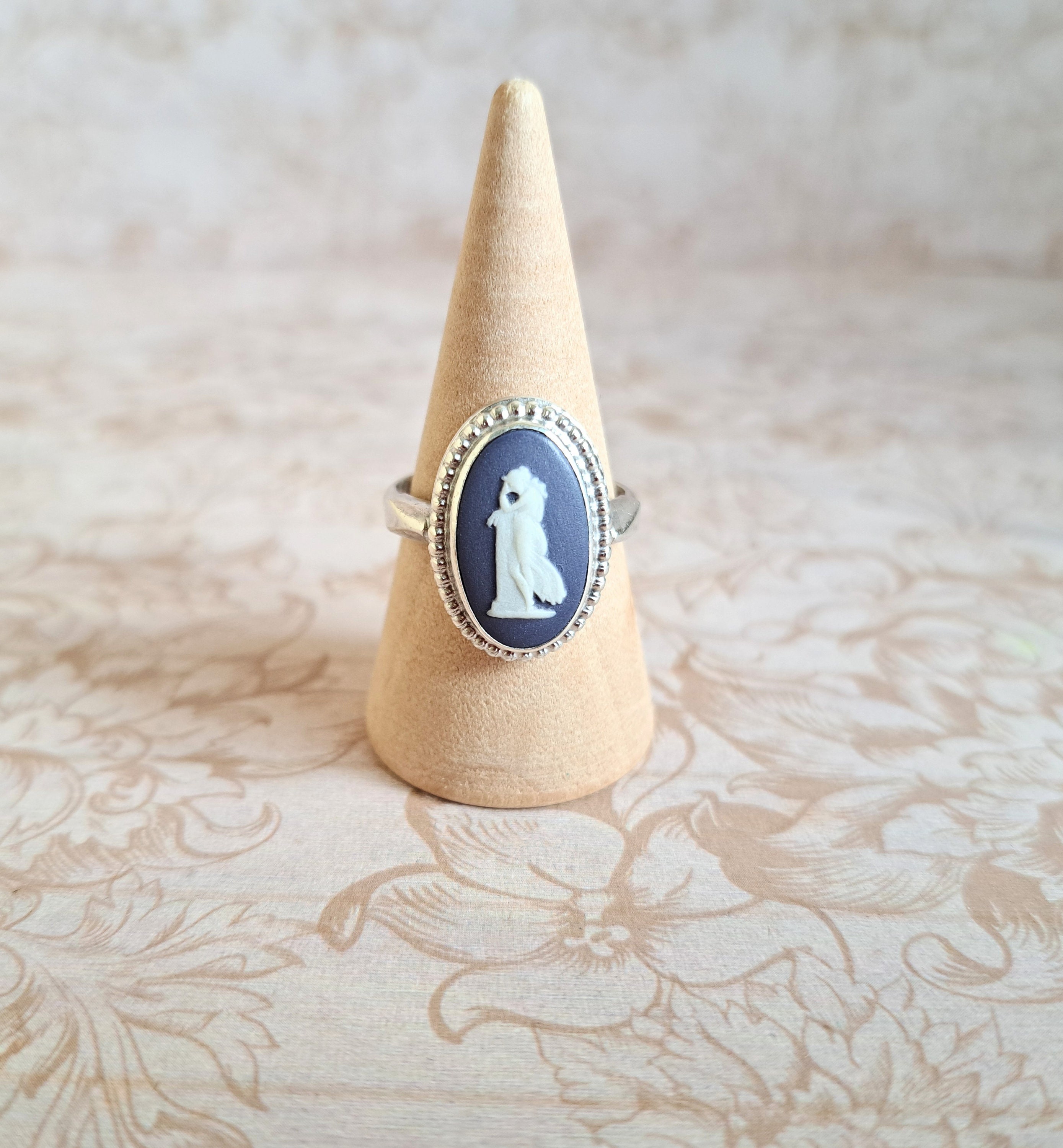 ウェッジウッドカメオ - Etsy 日本