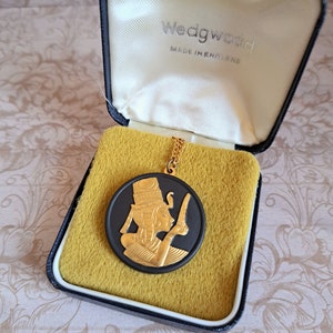 Wedgwood egyptian pendant - Etsy 日本