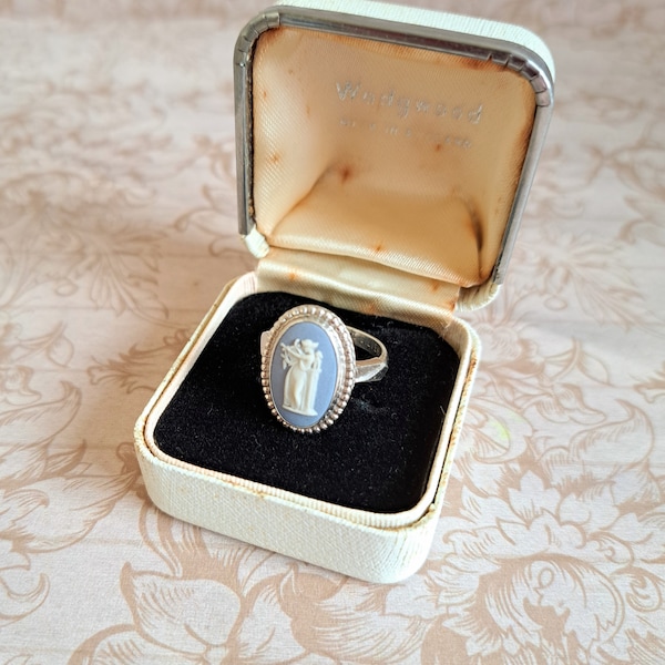 Vintage Wedgwood Cameo Ring Light Blue Jasperware Sterling Silver c1970s Terpsichore Muse of Dancing with Lyre Neoclassical, Optional Box