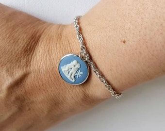 Gemini Rarer Zodiac Wedgwood Cameo Charm Bracelet Light Blue Jasper Fully HM Sterling Silver 1970s Star Sign May 21/22 - June 20/21 Birthday