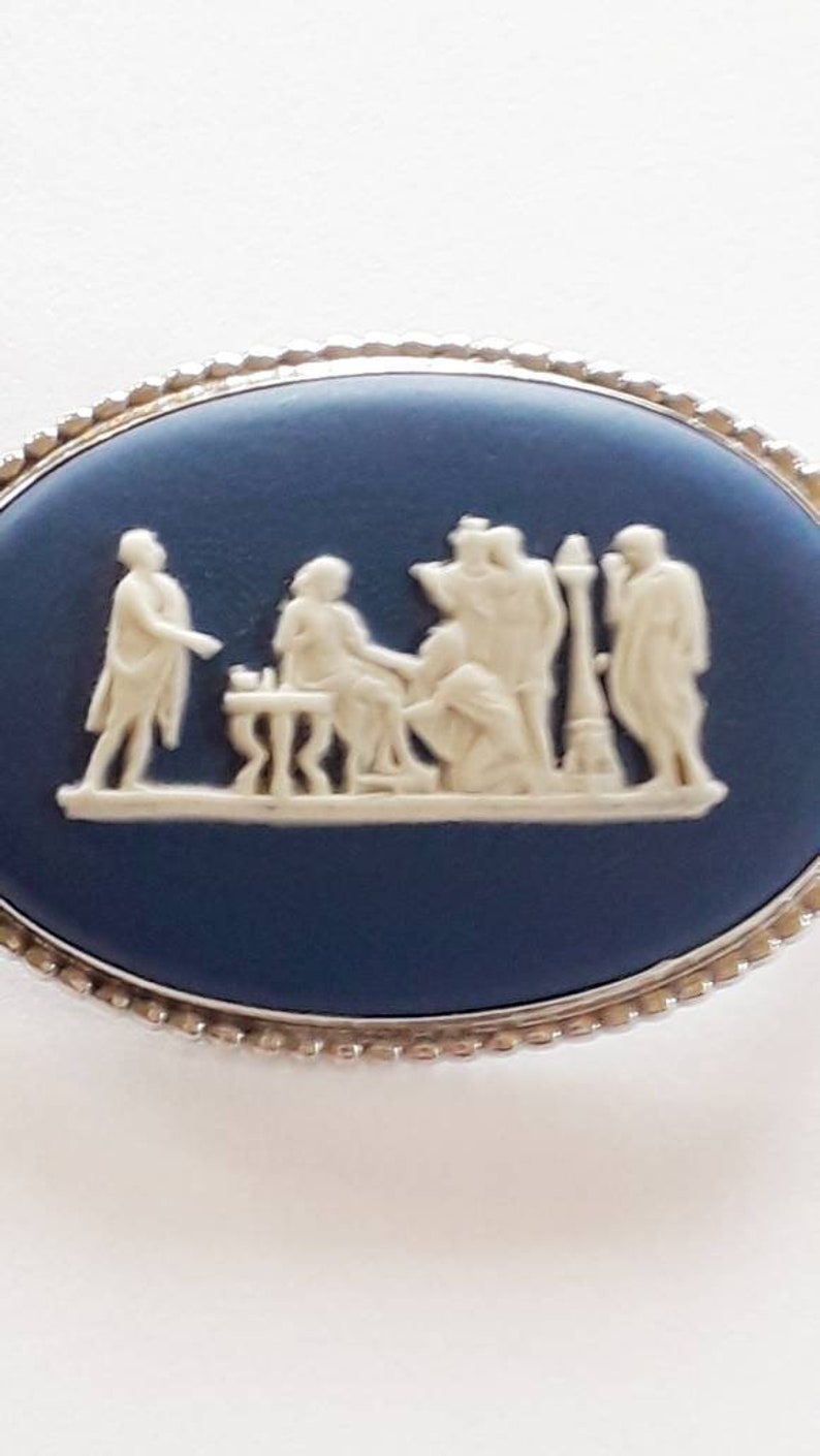 Classical /'Priam Begging Achilles/' Original Box Fully Hallmarked Sterling Silver Wedgwood 1978 Royal Blue Jasperware Cameo Large Brooch