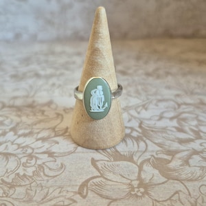 Vintage Sage Green Wedgwood Ring Jasperware Simple Oval Cameo, Hope and Anchor, Sterling Silver c1970s, Nautical Talisman, Gift Boxed