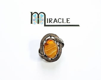 MIRACLE Vintage Signed Gold Plated Pewter Brooch, Oval with Large Imitation Banded Brown Agate Glass, Scottish Celtic Shawl Plaid Outlander