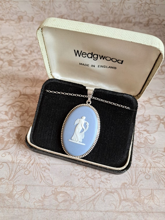 Extra Large Vintage Wedgwood Dancing Hours Cameo Pend… Gem