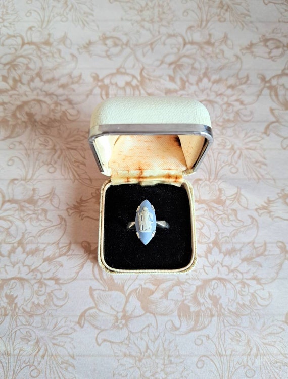 Vintage Wedgwood Diana The Hunter Ring Light Blue… - image 6