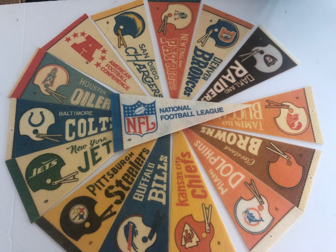 Vintage NFL Team Mini Pennants/mid Century Football Team Pennants/1970s