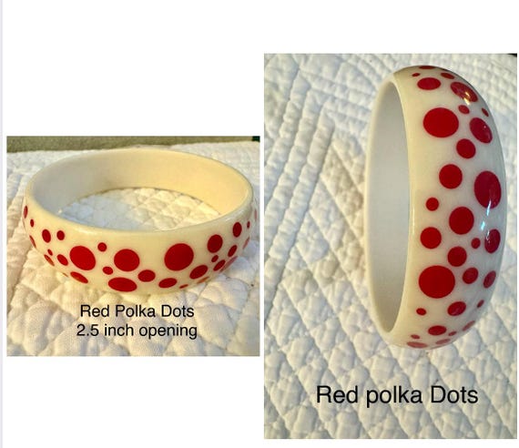 Vintage lucite bangle/polka dot chunky mod lucite… - image 2
