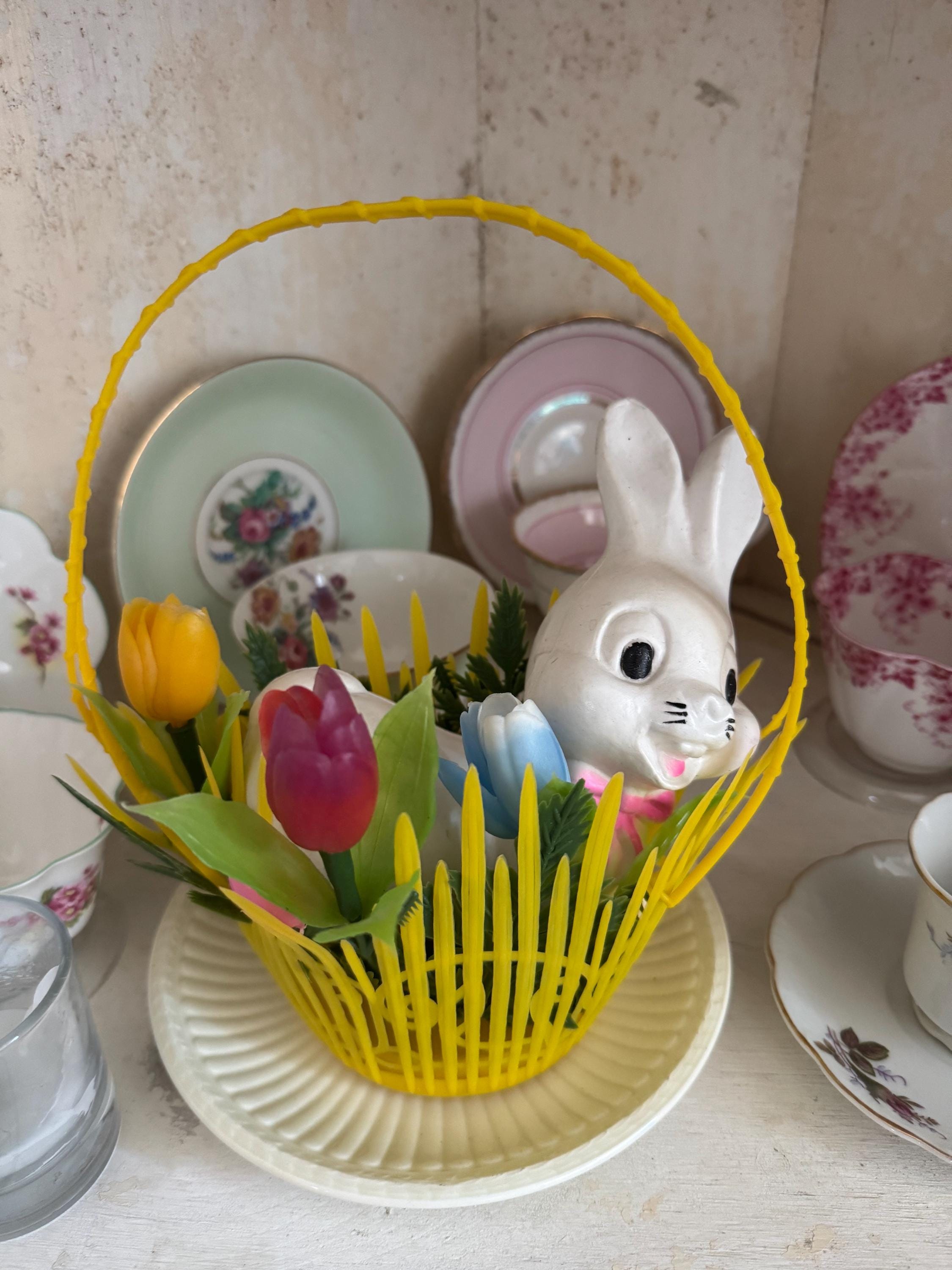 アンティーク　ピンクベア Vintage Pink Plastic Easter Basket - Etsy
