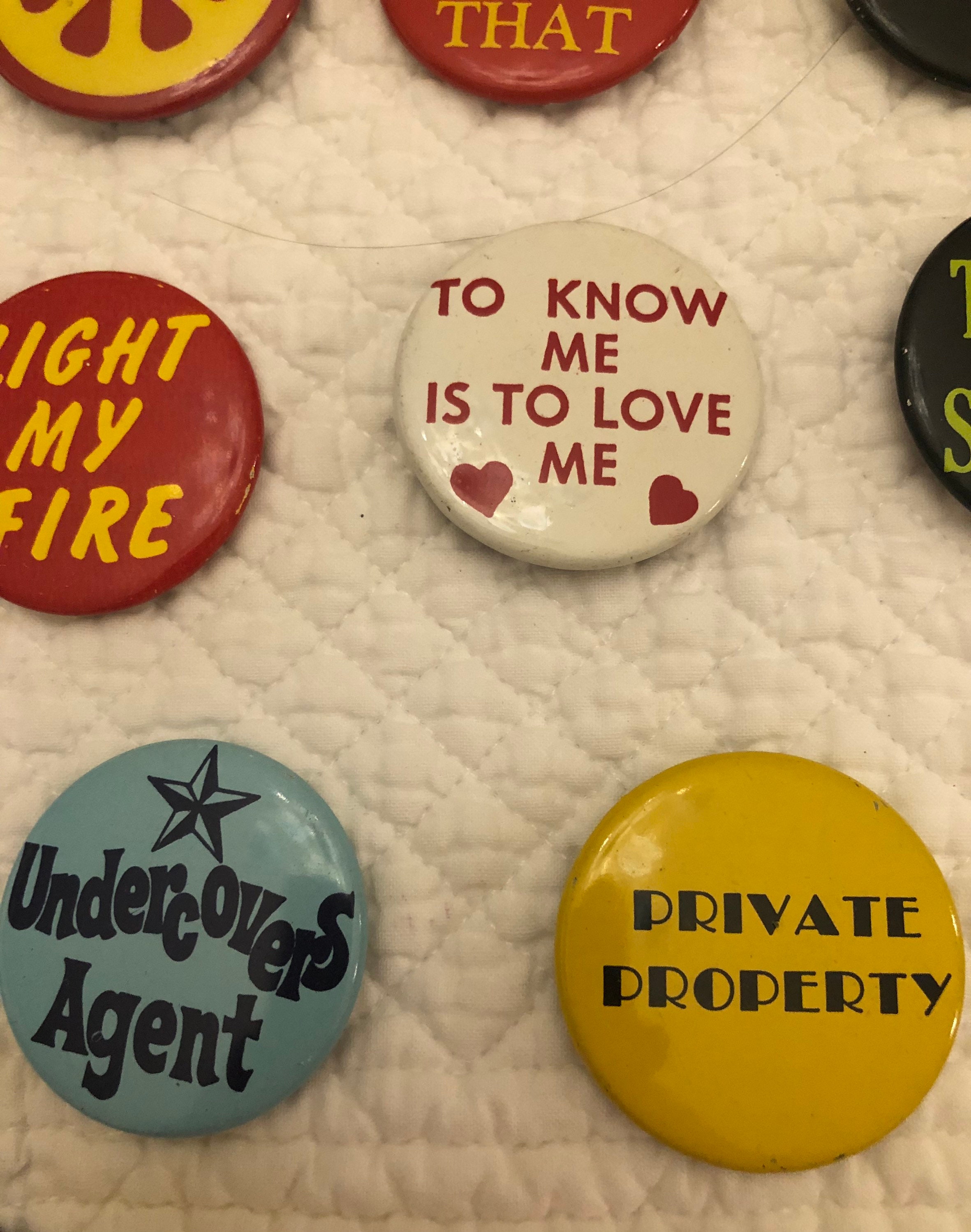 Vintage 1970s Hippy Buttons Pins/vintage Vagabond Counter