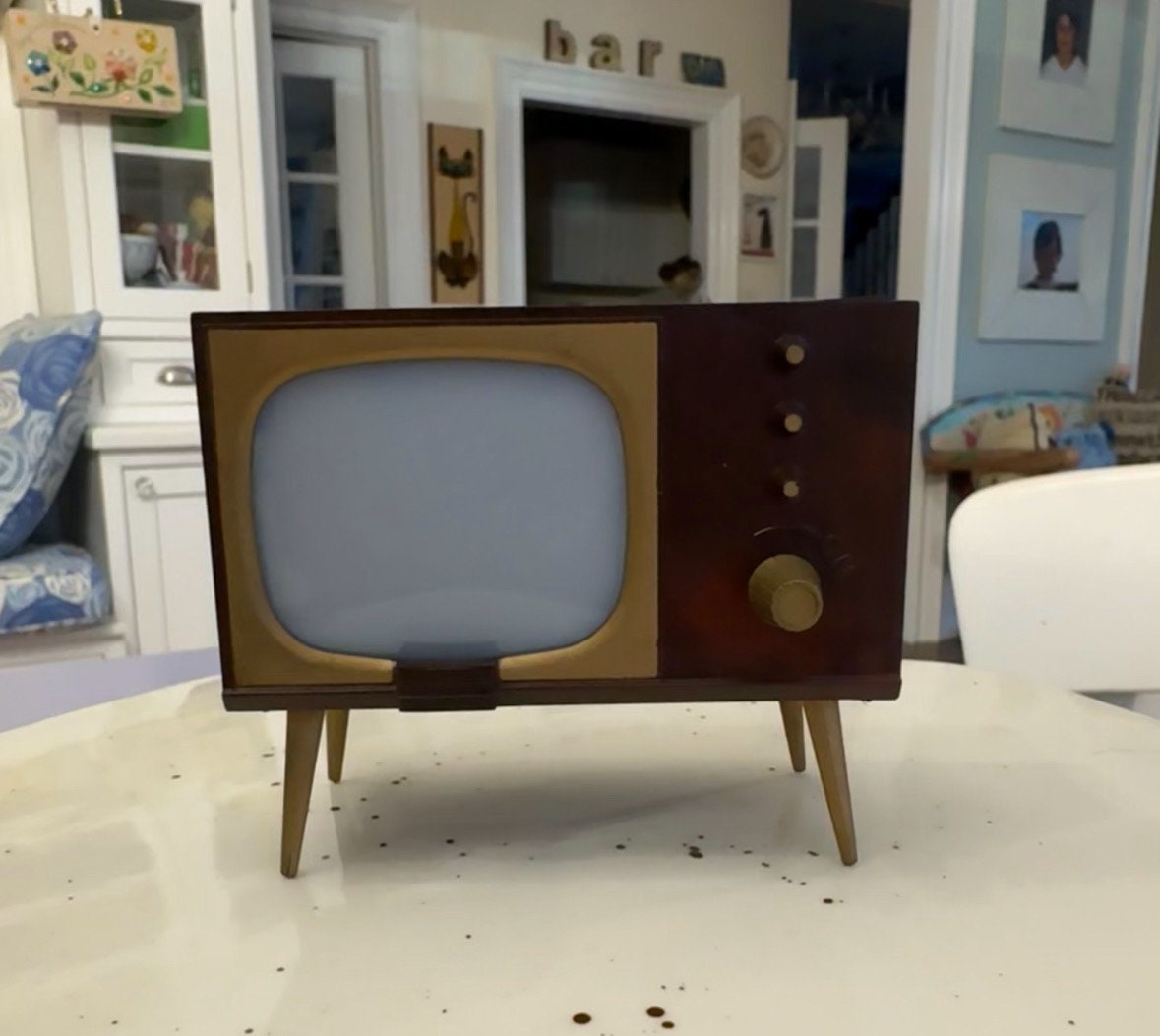 Miniature Real Working Television TV Set: Watch Real Movie