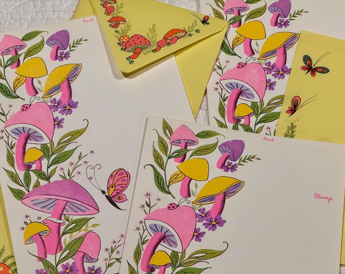 Vintage groovy mushroom stationary/3 pc hippy mushroom Postalettes/groovy bi fold Magic mushroom stationary/psychedelic 1970s postalettes