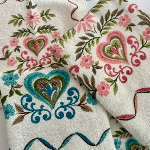 Vintage pink flower terry bath towel/Bucilla powder blue bath towels/vintage shabby chic towel/boho terry bath/grandmas shabby bath towel