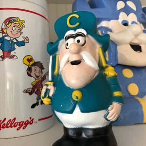 Cap&#39;n Crunch bank/Captain Crunch figure/captain Crunch figurine/Captain Cap’n Crunch cereal toy prizes/Cap’n crunch toys