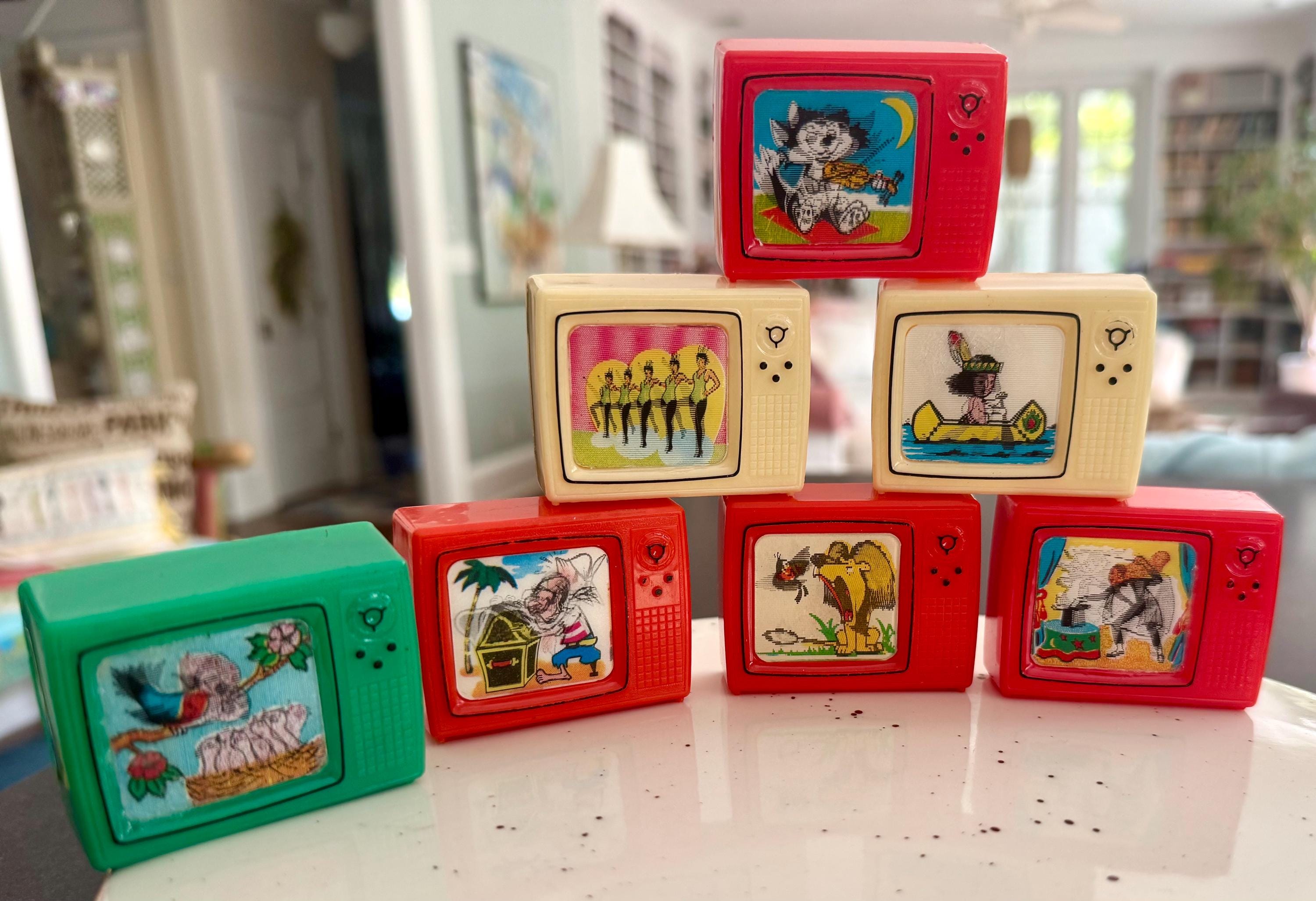 Televisor lenticular vintage con efecto de parpadeo/sacapuntas estilo  Kohner con efecto de parpadeo vintage/juguete lenticular vintage/juguete  con efecto de parpadeo - Etsy México, image size:3000x2054