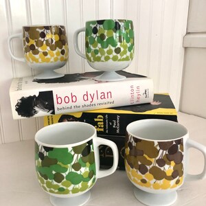 Vintage Danish Modern pedestal coffee mug set/mid century mod coffee mug set/mid century 4pc coffee mug set/Scandinavian mod coffee mugs image 3