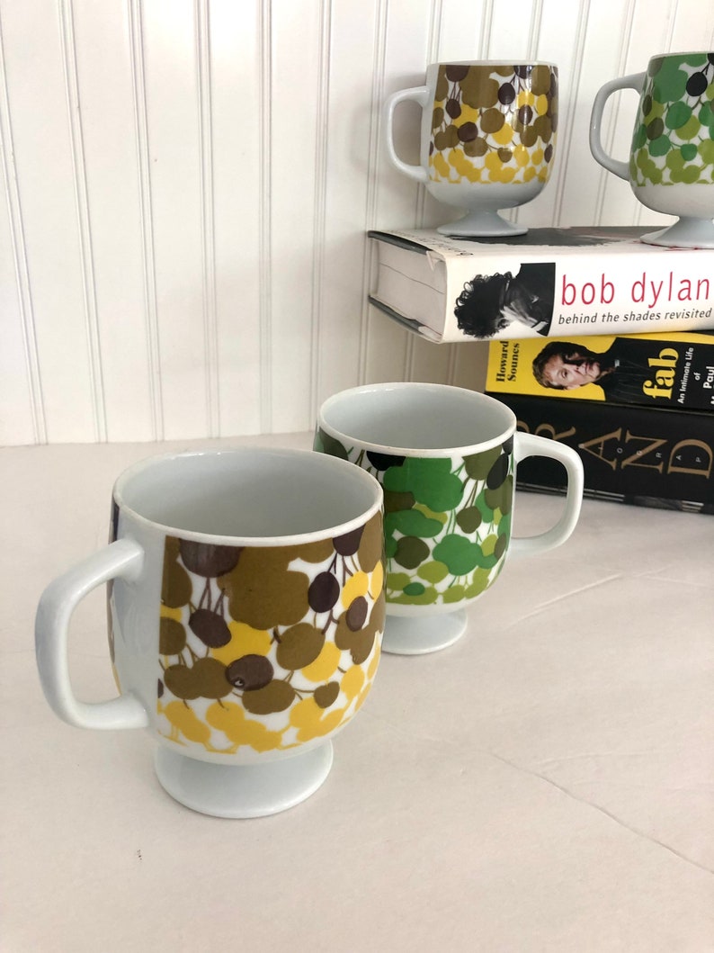 Vintage Danish Modern pedestal coffee mug set/mid century mod coffee mug set/mid century 4pc coffee mug set/Scandinavian mod coffee mugs image 4