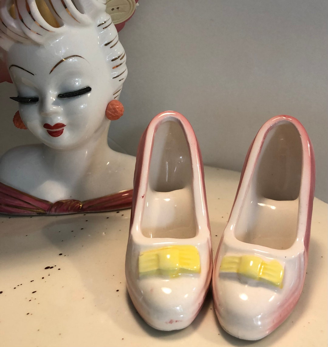 Vintage Porcelain Shoe Figures/ceramic High Heel Shoe Figurines/vintage