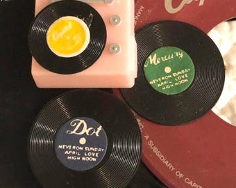 Vintage mini record player with records/Toy mini turntable/miniature teenage cake toppers/mid century teenage figures cake toppers