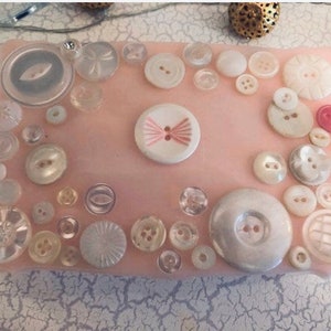 Vintage pink jewelry box/Vintage pink vanity table box/pink jewerly box with buttons/small pink jewerly and trinket box