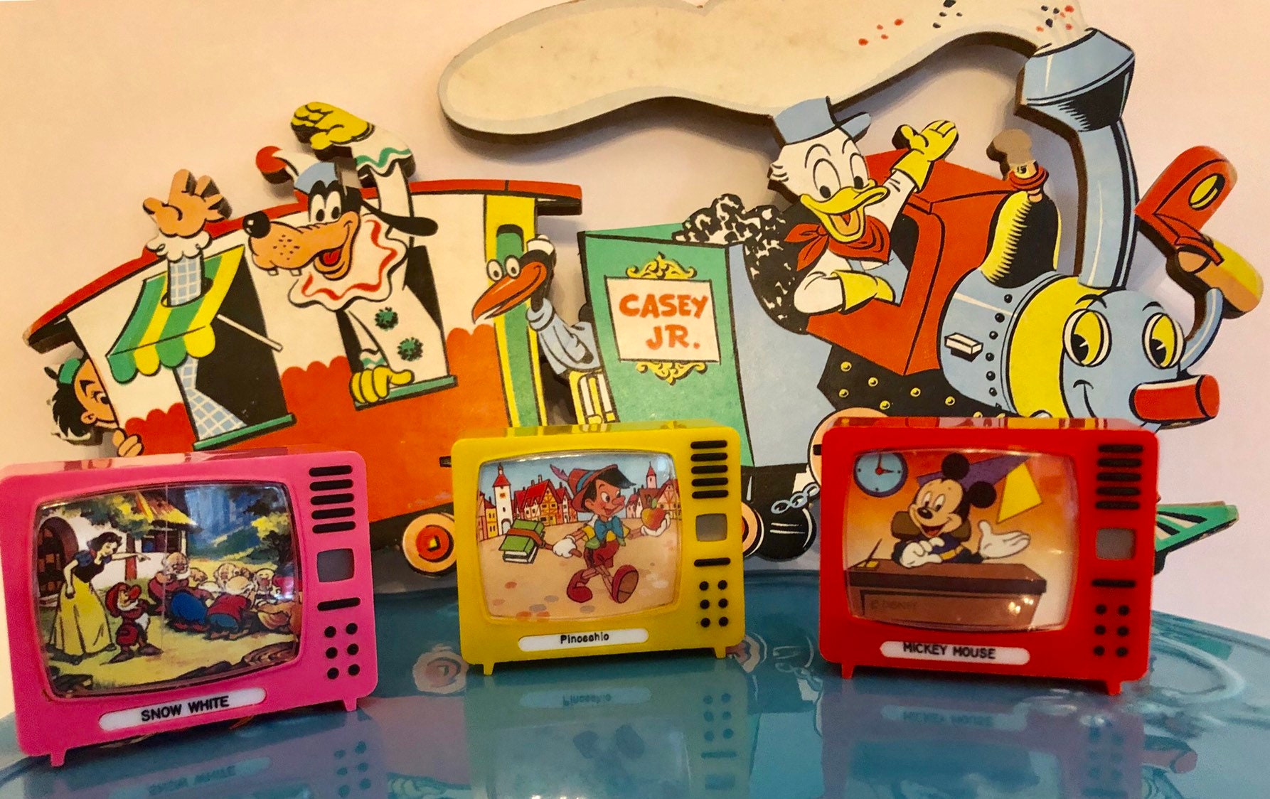 Vintage Disney Souvenir Viewers/snow White Tv Viewer/mickey Mouse