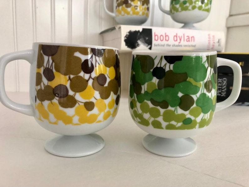 Vintage Danish Modern pedestal coffee mug set/mid century mod coffee mug set/mid century 4pc coffee mug set/Scandinavian mod coffee mugs image 6