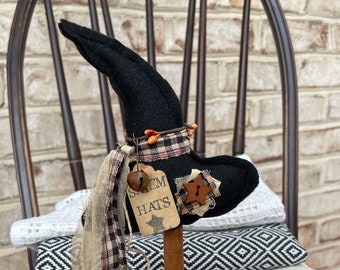 Primitive Witch Hat Decor, Witch Hat Shelf Sitter, Halloween Tiered Tray Decor, Vintage Primitive Halloween Decor, Witchy Gifts For Women