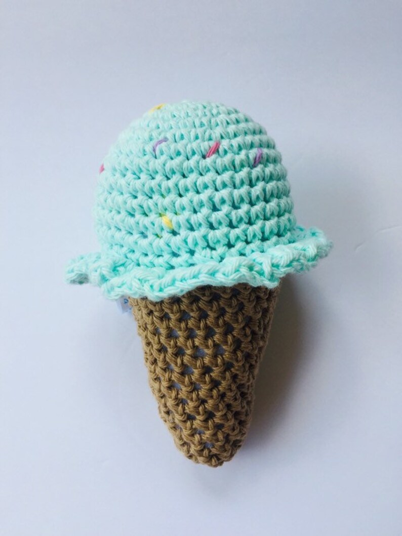 Soft Baby Toys Mint Ice Cream Baby Rattle Ice Cream Cone Crochet Teether Eco Friendly Summer Baby Shower Gift Play Food Ice Cream