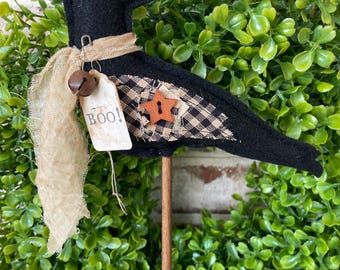 Crows on Sticks, Primitive Crows, Primitive Crow Decor, Fabric Crows, Halloween Crows, Halloween Decor Primitives, Folk Art, Crow Lover Gift