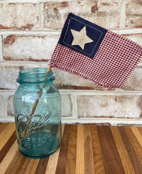 Primitive American Flags, Patriotic Flags, July 4th Tiered Tray