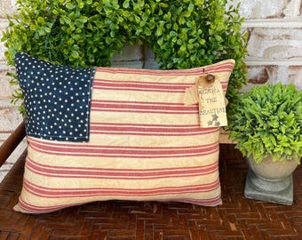 Primitive American Flag Pillow, Farmhouse Americana Cottage Style Throw Pillows, Fourth of July Pillows, Patriotic Pillow, Patriotic Gifts