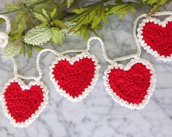 Valentines Day Heart Garland, Red Heart Garland, Farmhouse Valentines Day Decor, Vintage Style Valentines Decor, Valentines Gift for Wife