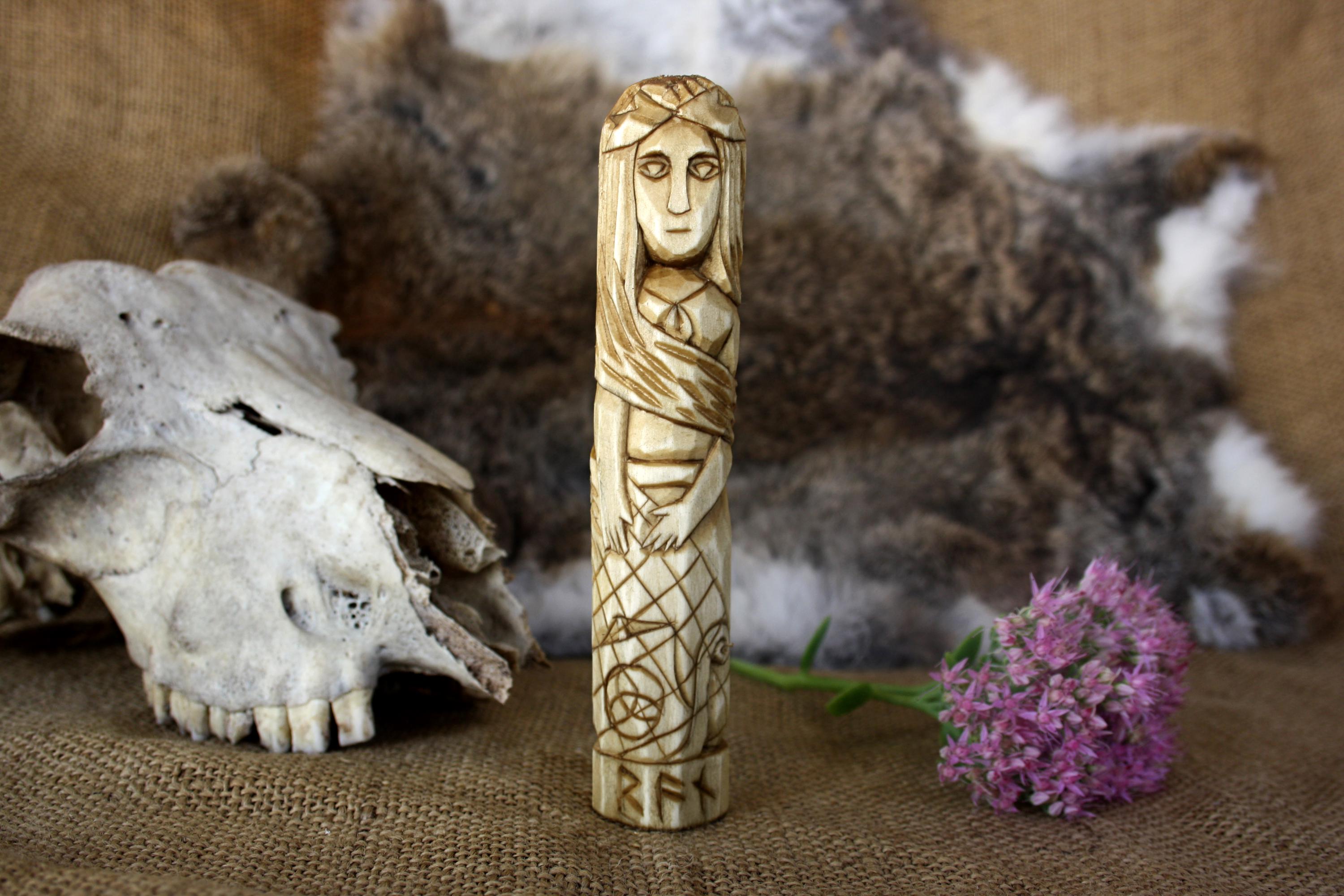 Goddess Ran Designs Hand Carved Ran Statue, Norse Sea Goddess, Wooden Pagan Figurine 15cm ...