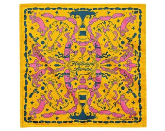 Hotdoggin Around Bandana – Funny Food Bandana, Hot Dog Print Headscarf, Retro Streetwear Bandana, Summer Festival Hair Wrap