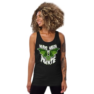 May include: Black tank top with a green bat graphic and the text "Verde hasta la muerte" in white.