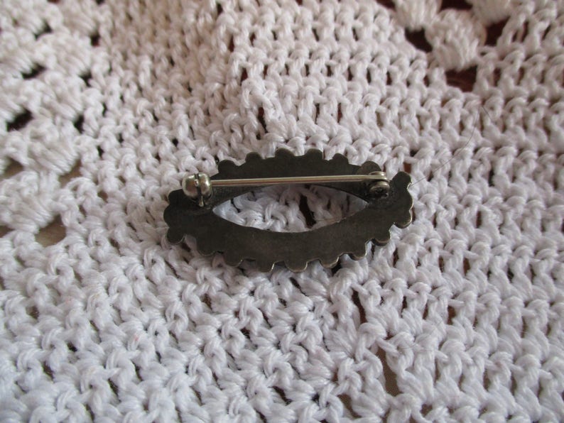 Vintage Zuni Turquoise and sterling silver brooch Excellent condition