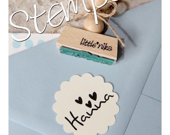 Stempel Kind  Name mit 3 Herzchen little heart