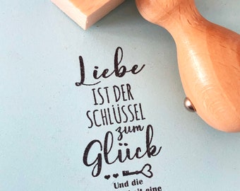 Stempel HOCHZEIT Liebe ist der Schlüssel zum Glück und die Möglichkeit eine Flasche zu öffnen