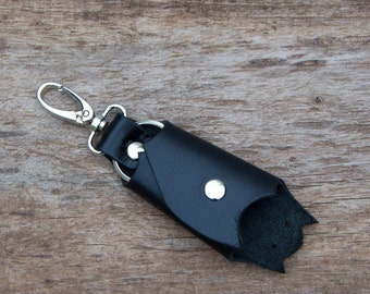 Bat key ring,leather keychain,keychain,keyring,key,coffin,vampire,gothic,victorian