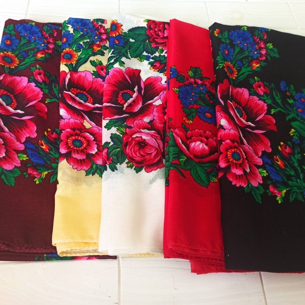 Foulard Châle Traditionnel Ukrainien En Laine Rouge - Motif Roses Vintage Soviétique - Neuf Sans étiquettes