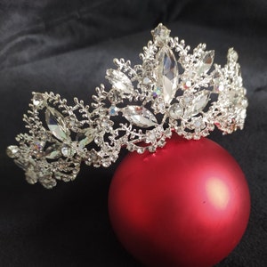 Silver tiara,Wedding tiara,Wedding crystal crown,Silver crown,Silver crystal tiara,Silver headband,Silver rhinestone tiaras,Queen crown