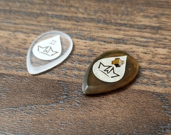 Manek Acrylic Pick - Drop 2-8 mm