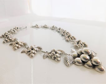 Vintage Sterling Silver Grape Cluster Necklace   T15