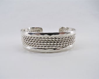 Sterling Silver Cuff    T9