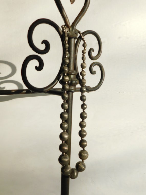 Vintage Silver Tone Graduated Bead Necklace #T8 - image 3