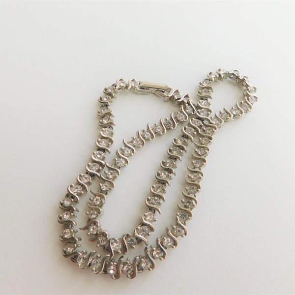 Park Lane Necklace Rhinestone and Silvertone Necklace  #T8