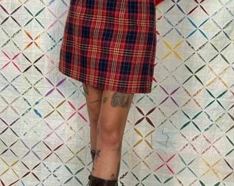 Vintage 1960s Red Plaid Wool Jumper Dress – Zip Back – Size Small