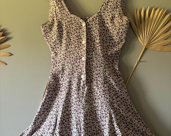 Vintage Floral Romper – Sporting Club – Size Small – Cottagecore Button Front Playsuit with Lace-Up Back